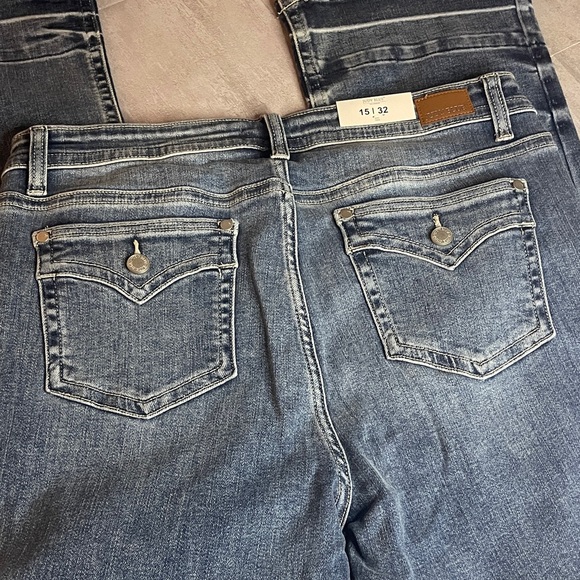 Judy Blue- Classic Blue Denim -mid rise- Boot cut jeans- size 15 - Picture 5 of 8